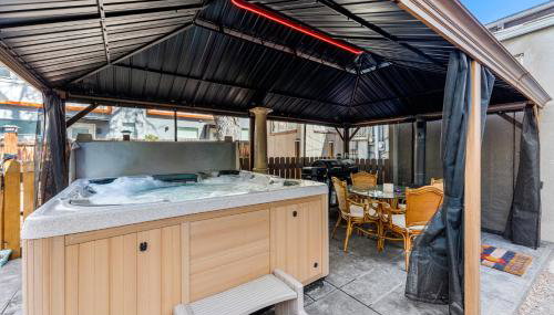 HOT TUB Firepit Pool Table Patio Cozy Downtown Denver - Foto 4