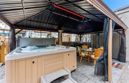 HOT TUB Firepit Pool Table Patio Cozy Downtown Denver - Foto 4