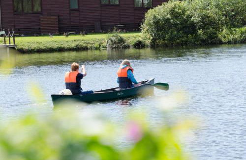 3 Bedroom Lakeview Lodge - Ensuite & Balcony Deck - Foto 67