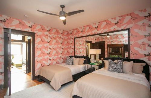 Historic Jewel Walk to Eats & Shops - Foto 7