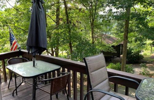 Round Cabin - 5 Min to Bedford PA - Deck - Hike- Golf - Photo 14