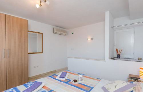 Apartments Lovro - Duplex One Bedroom Apartment with Terrace and Partial Sea View 1 - Foto 26