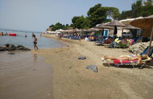 Garlis Apartments - Photo 12