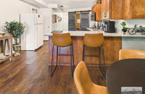 Beautiful Country Apartment, AC, Pickleball, Billiards, Playground, Gardens - Foto 15