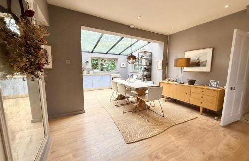 Tranquil Seaside Cottage by NewFo - Photo 5