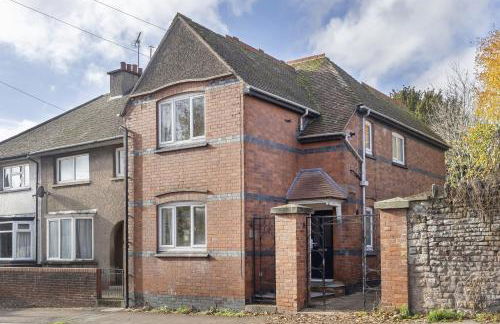 Beautiful 3-Bed Home with Hot Tub in Ross-on-Wye - Photo 23