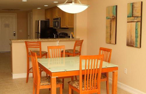 Crystal Palms Beach Resort - Photo 38