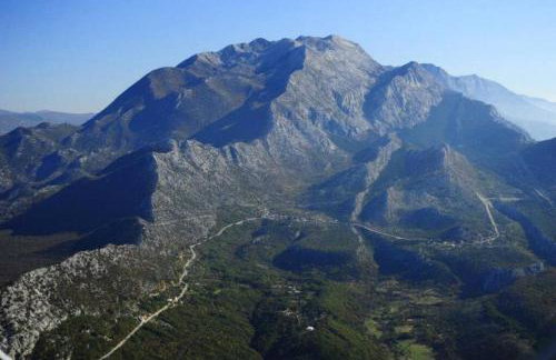 Amazing Villa In Slime, rest for mind, body and soul - Nature, garden and outside swimming pool - Foto 54