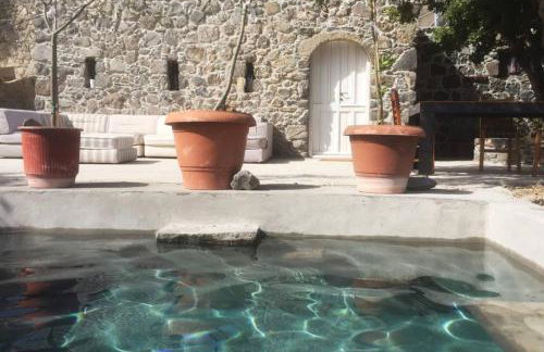 My Old Stone House in a 2 000 sqm private garden with Fab Glamping Tent - Photo 18