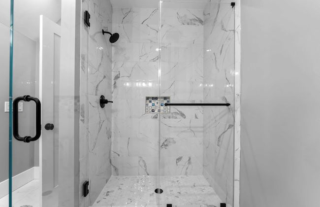 Blue Heron by Avantstay Lakefront, Dock, Pool, Theater Sleeps 22 - Foto 30