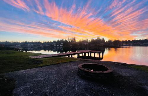 Lake Tapps Dock House on the Bankers Island - Foto 1