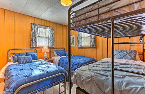 Excellent Lakeview Getaway with Watercrafts Included - Foto 21