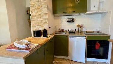 La belle histoire Gîte Ventoux - Foto 5, stove