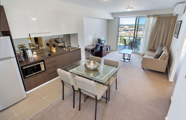 Empire Apartment Hotel - Photo 44