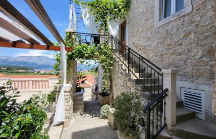 Stone House Apartments Didini Dvori Lumbarda - Foto 7