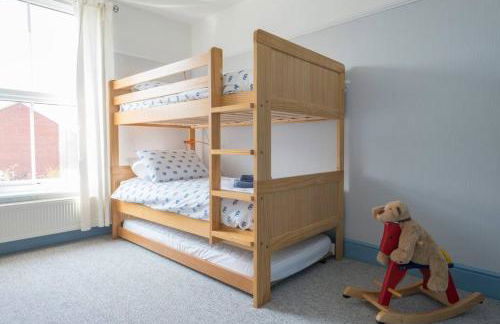 Large character home, hot tub, beach 5 min walk - Foto 19