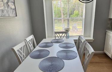 Cozy Family Getaway! - Photo 6