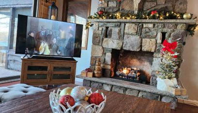 Lakefront Hot Tub Canoes Game Room Wood FP - Foto 4