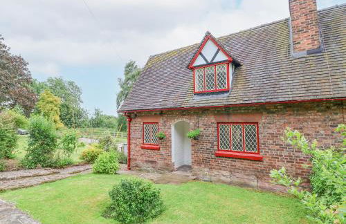 1 Fountain Cottages - Photo 2