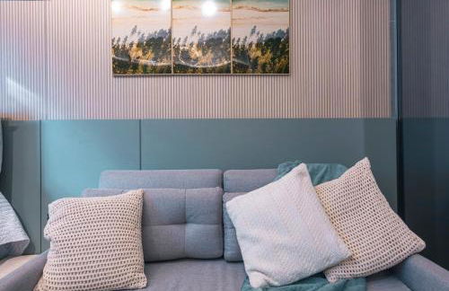 Viva hospedagens - Flat 009 beira mar com Varanda e piscina aquecida - Photo 4