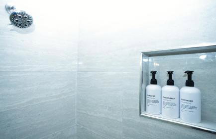 Modern Spacious 5BR Retreat -Games & Large Yard - Foto 14