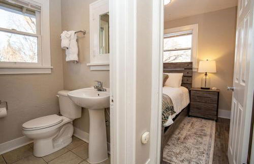 Cozy Carriage House - Walk to UNC + Free Bikes - Foto 5