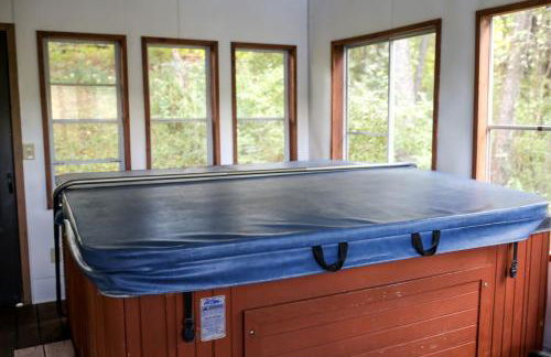 Family-Friendly Cabin Rental on a Private Lake near Wisconsin Dells - Photo 13