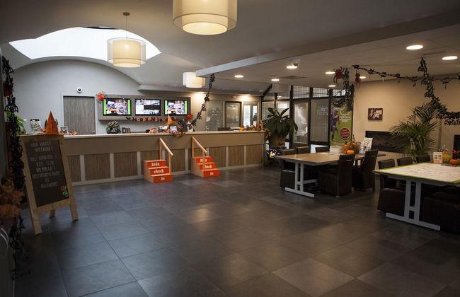 Comfortably Furnished Chalet with Porch near Veluwe - Photo 2