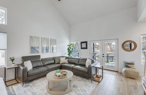 Pet-Friendly Lake LBJ Retreat with Deck and Hot Tub! - Foto 4