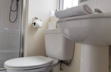 Lakeside: Argosy 3bed house 2bath parking M27 J5 Southampton Airport sleeps 6 - Foto 29