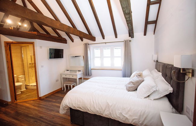 Flint Cottage - Sleeps 6 - Private Woodland - Foto 2