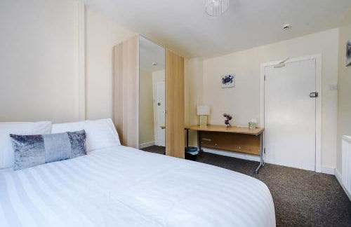 Liverpool City Centre - Spacious Duplex - 6 Bedrooms - Sleeps 14 People - Foto 9