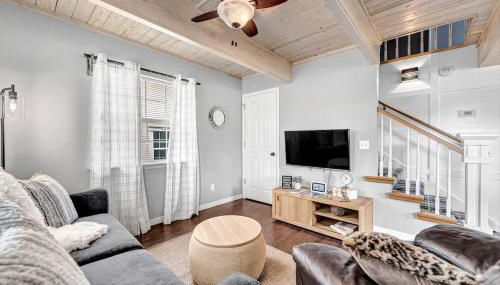 The Oak Cottage- Charming Downtown Family Retreat in the Heart of Siloam Springs - Foto 5