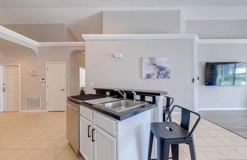 Open plan pool home sleeps 12 - Foto 3