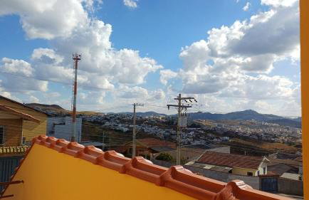 Casa amarela - Perto do Centro - Foto 10