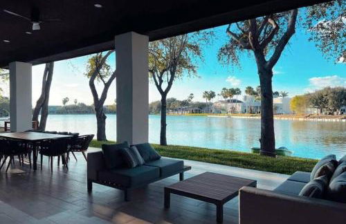 Lake Home: Relax and Unwind in Mission Hidden Gem - Photo 20