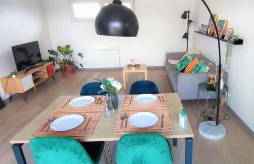 CHIC 2CHAMBRES,70m²+balcon+parking+WIFI - Photo 19