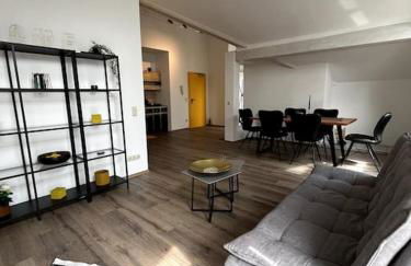 Moderne Wohnung mit Dachterrasse - Foto 1