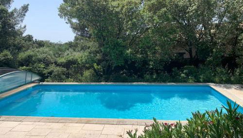 Studio en rez-de-jardin arboré avec accès piscine et clim - Foto 2