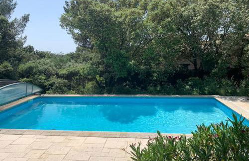 Studio en rez-de-jardin arboré avec accès piscine et clim - Foto 2