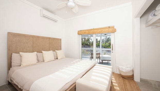 Tranquil Waters: Private Oceanfront Retreat - Foto 2, Habitación