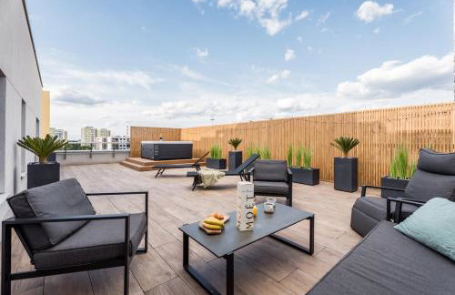 Brand New! Private Jacuzzi - Terrace - Parking - Foto 7