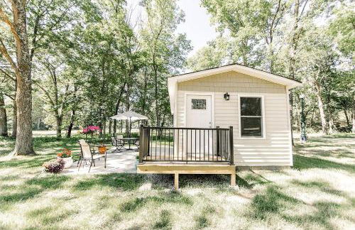 Charming Cabin in the Woods - Peaceful Glamping Spot near Owensville, Missouri - Foto 1