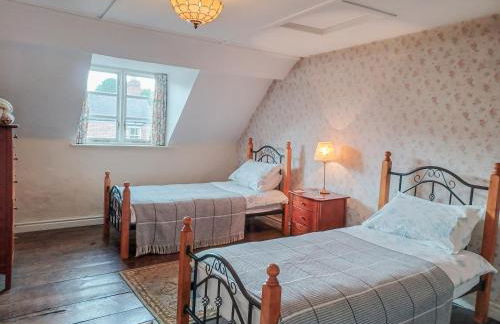 Ellinor House - Photo 11