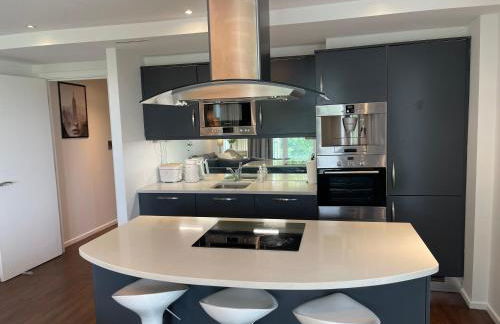 Modern Luxury 2 bedroom apartment in London Excel - Foto 3