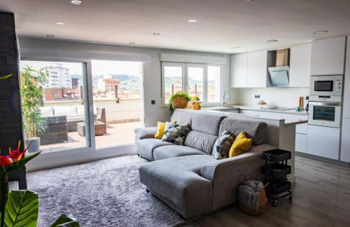 Lujoso ático entre 2 playas con garaje, terraza, vistas y wifi - Foto 6