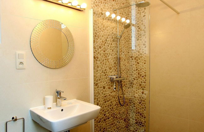 Group Villa With Pool & Sauna - Foto 17