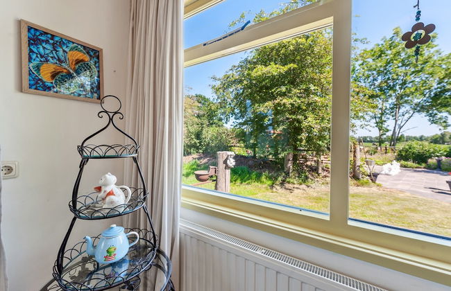 Enticing Holiday Home in Eastermar near Burgumer Mar Lake - Photo 32