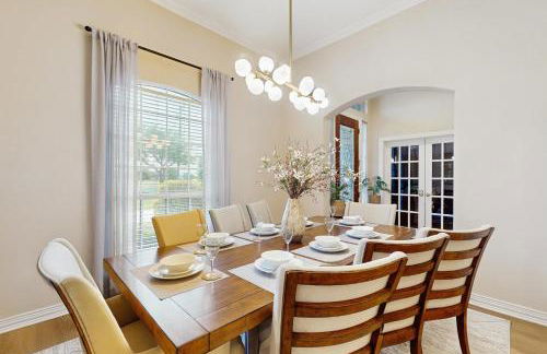 Pool and Outdoor Bar! Spacious Getaway in Sachse - Foto 14