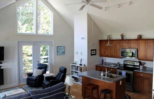 Romantic Waterfront Cottage with Private Beach & Fireplace Near Hancock, Maine - Photo 24